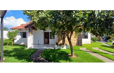 Casa en venta /dentro de condominio/ santa cruz 